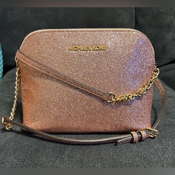 Michael Kors Cindy Crossbody - Picture 12 of 14